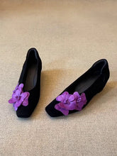 Pointed-Toe Open-Toe Sandals