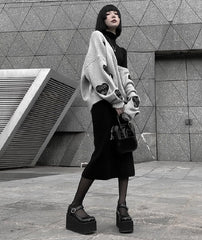Pull ample style gothique Love