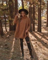 All Fired Up – Sherpa-Pullover mit Wasserfallausschnitt und Taschen