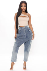 All Distressed About It Super Slouchy Jeans - Mittelblaue Waschung