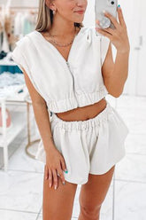 Ärmelloses Crop-Top mit Reißverschluss und Kapuze, Shorts-Set