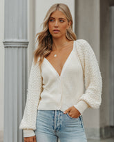 Alba Cardigan aus Baumwollmischung mit Perlenknöpfen vorne – Elfenbein – FINAL SALE