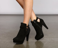 Chic Moment Nubuck Stiletto Bootie Sai Feel