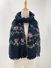 Embroidered floral decoration ethnic fur ball scarf Sai Feel