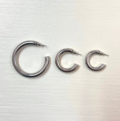 Créoles épaisses en argent de taille moyenne