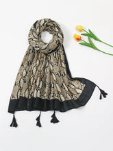 Leopard print fringed scarf Sai Feel