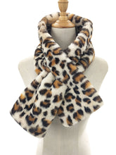 Leopard print warm cross scarf Sai Feel