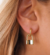 Medaillon-Huggie-Creolen