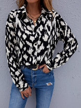 Print Button Front Blouse Sai Feel