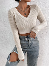 Solid V Neck Crop Tee Sai Feel
