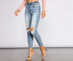 Tobi Super High Waist Destructed Mom Jeans Sai Feel