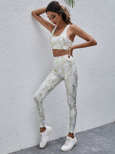 WOMEN SNAKESKIN PRINT YOGA SUIT WITH SPORTS BRA AND LEGGINGS Sai Feel