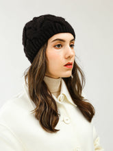 Women's Coarse shape Twist knit hat Sai Feel