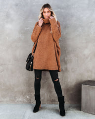 All Fired Up – Sherpa-Pullover mit Wasserfallausschnitt und Taschen