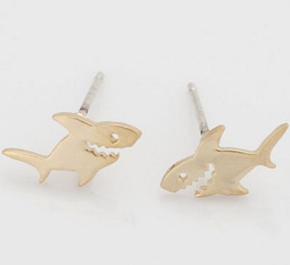 Boucles d'oreilles à tige en forme de requin