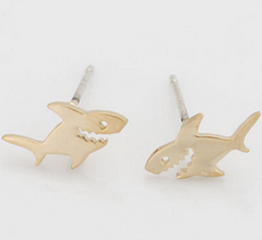 Boucles d'oreilles à tige en forme de requin