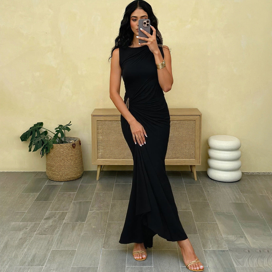 Metal Embellished Pleated Midi Dress
