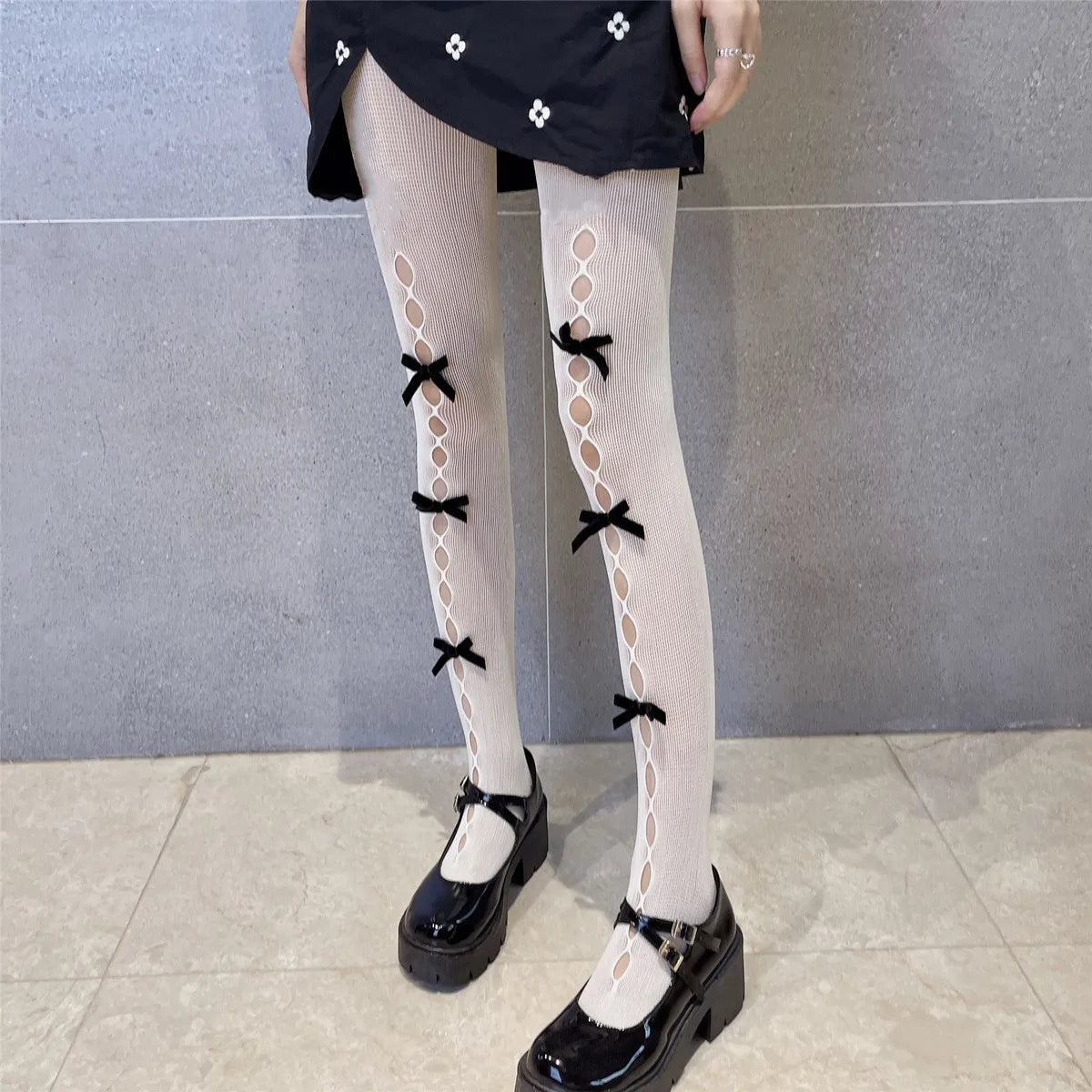 Hollow Out Bow Tights