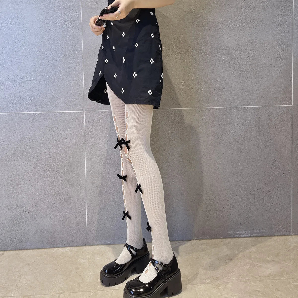 Hollow Out Bow Tights