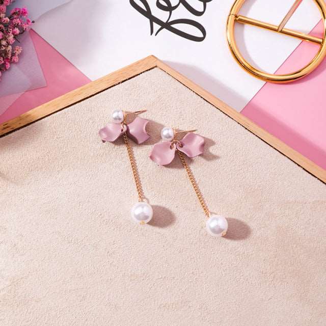 Dangle Flower Pearl Earrings