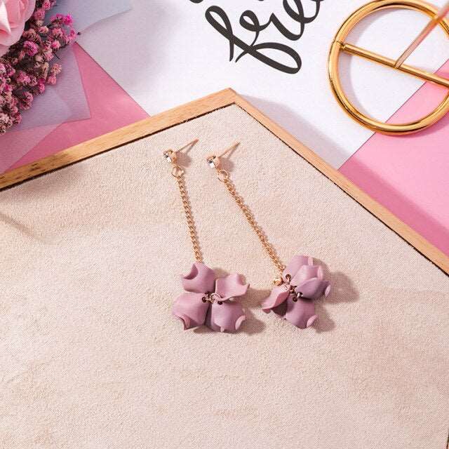 Dangle Flower Pearl Earrings