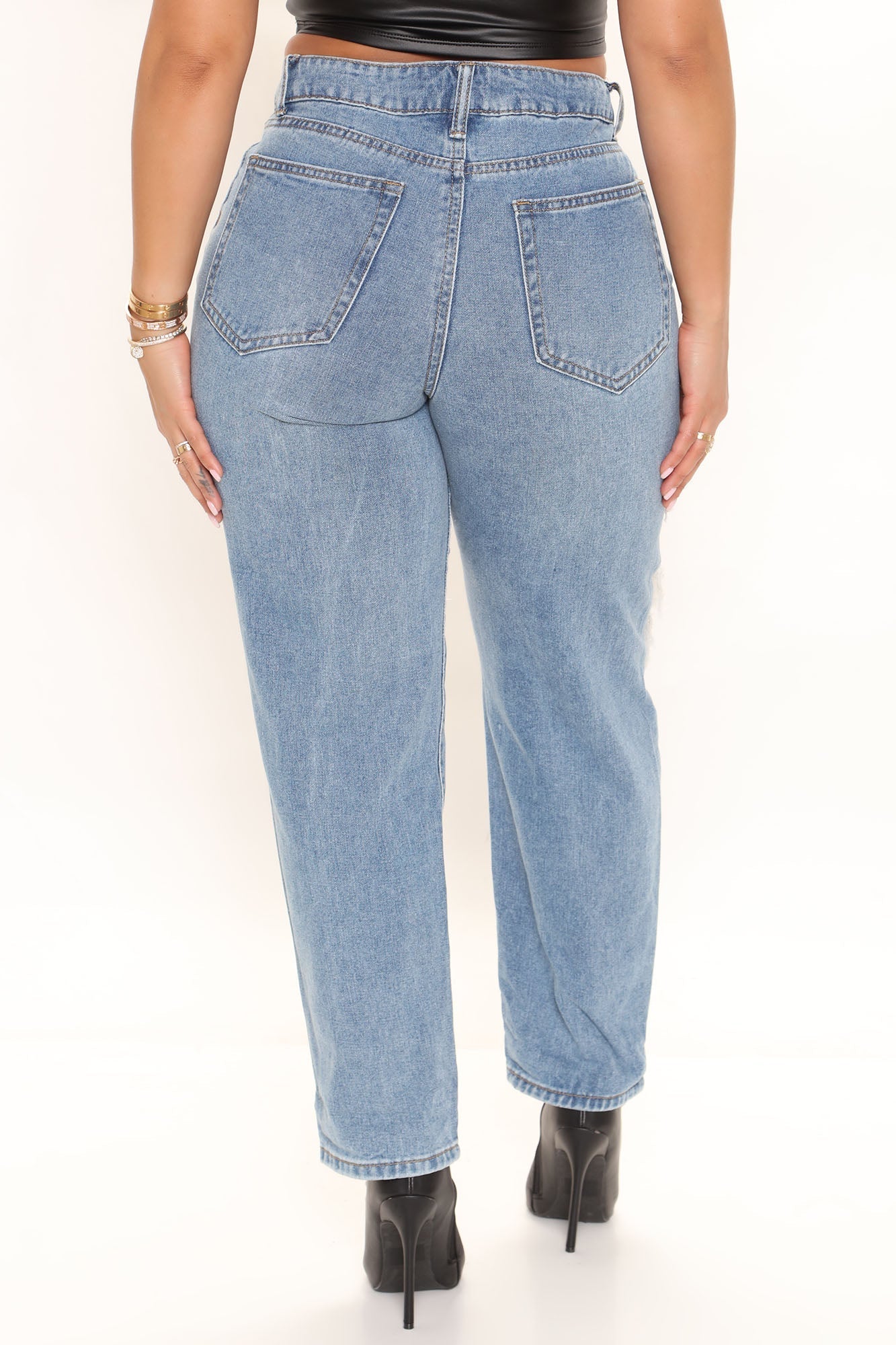 90's Flashback Tapered Jeans - Medium Blue Wash