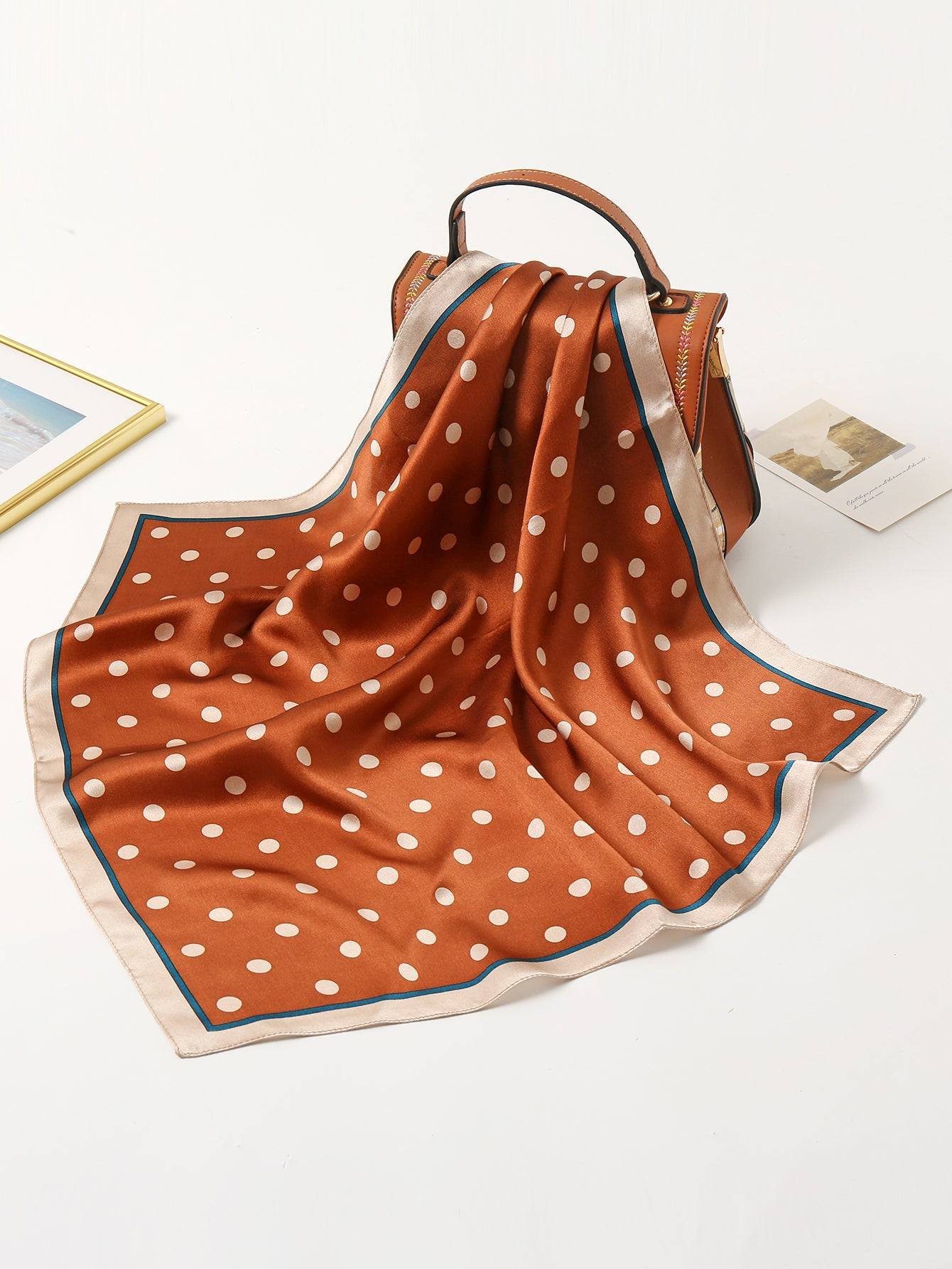 100% silk print color-blocking geometric heart pattern scarf