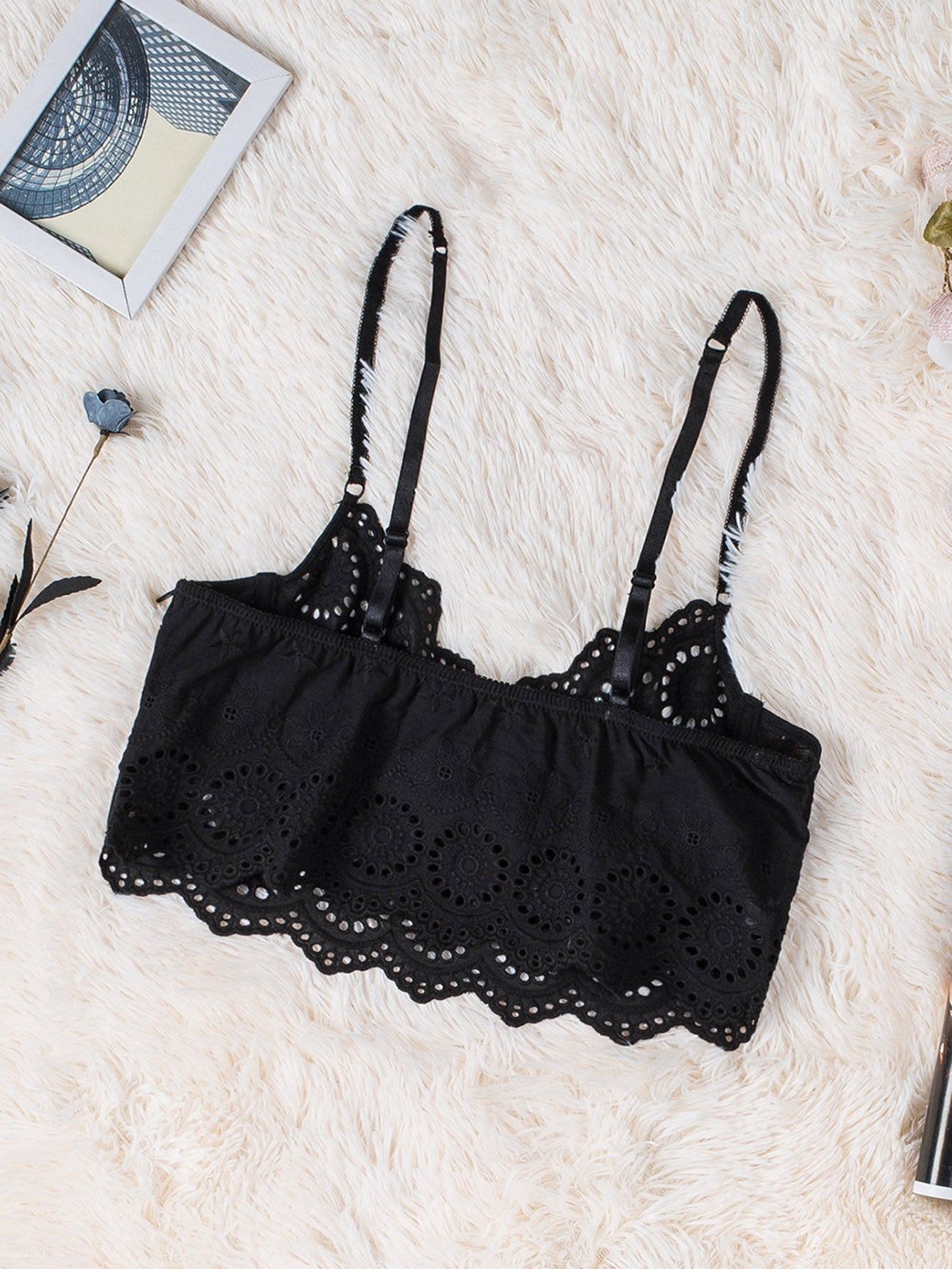 Adjustable Hollow Out Lace Bralette Sai Feel