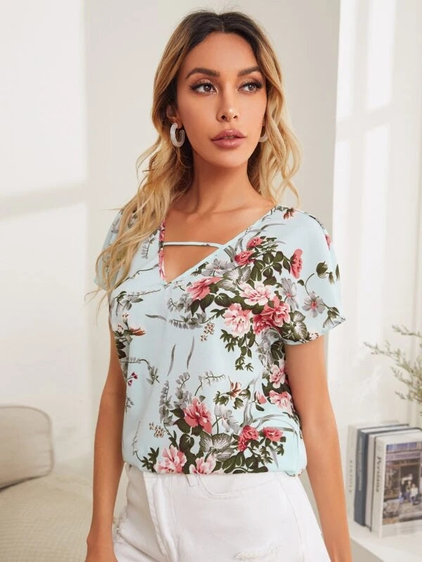 Allover Floral Print V-neck Blouse Sai Feel