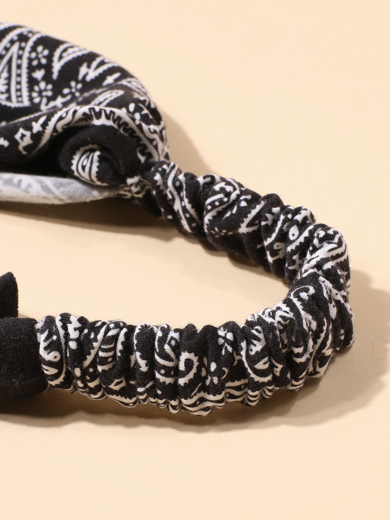 Black Cashew Nut Printing headband Sai Feel