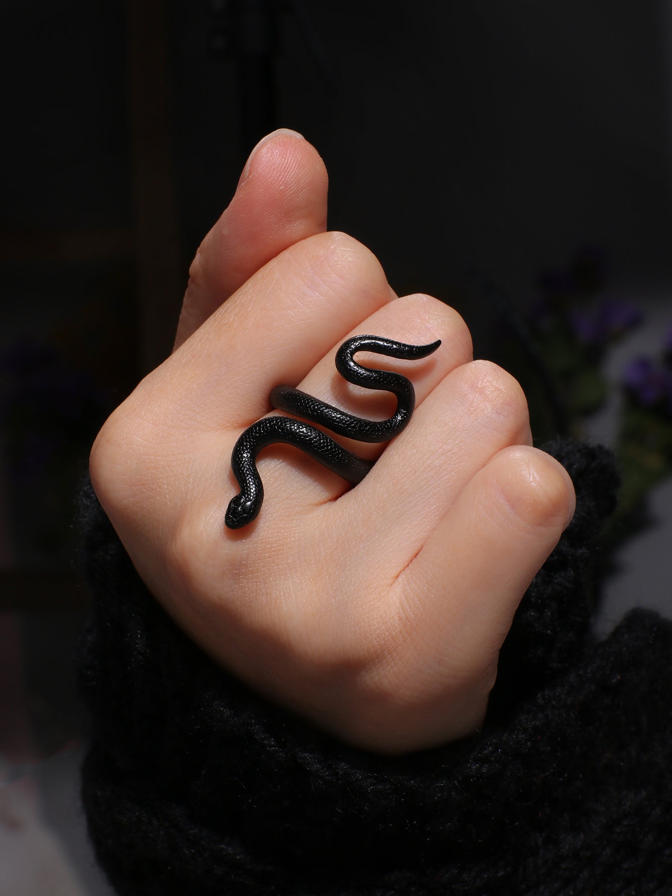 Black Snake Ring Sai Feel