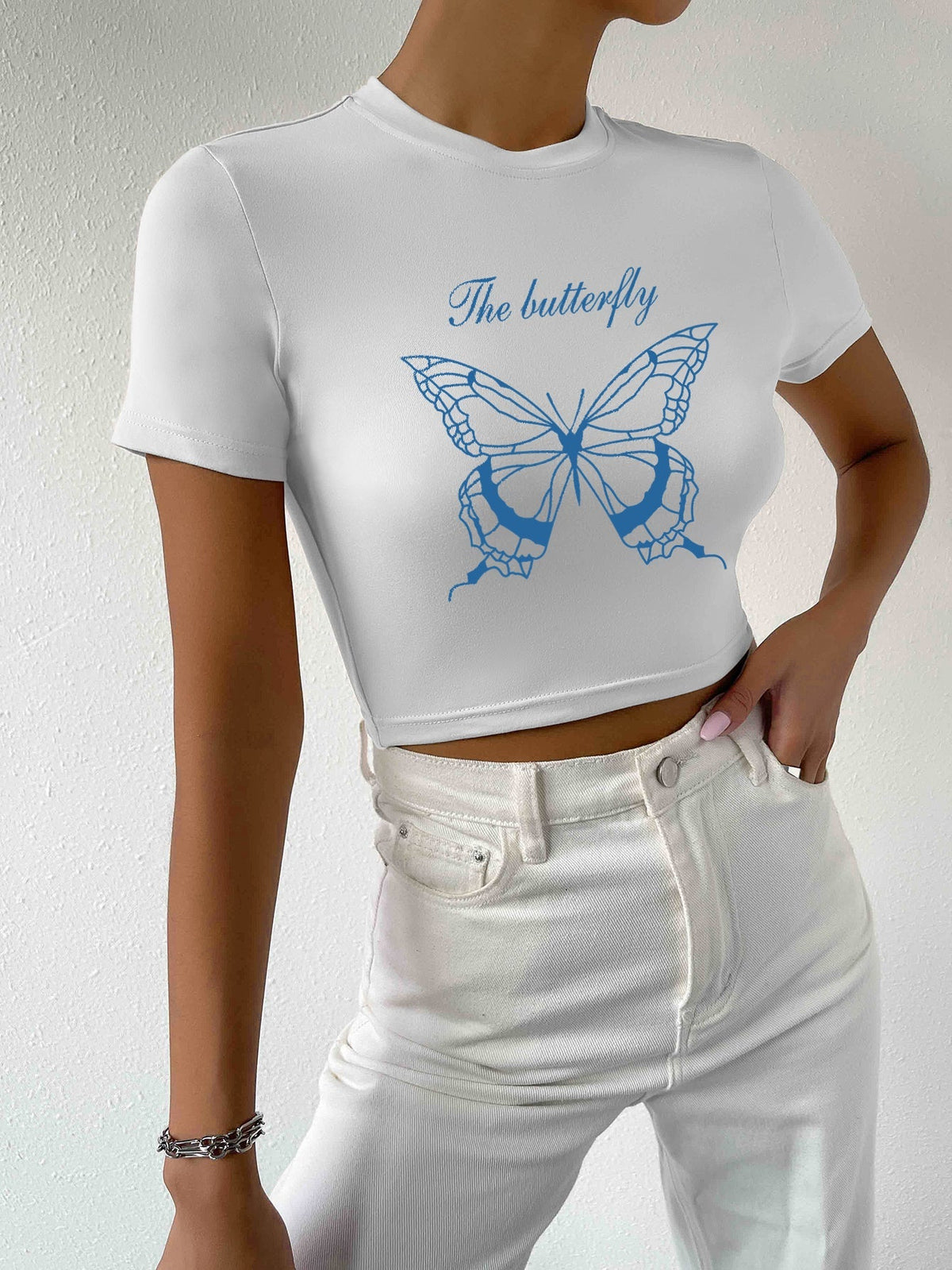 Butterfly and Letter Graphic Crop Tee Sai Feel