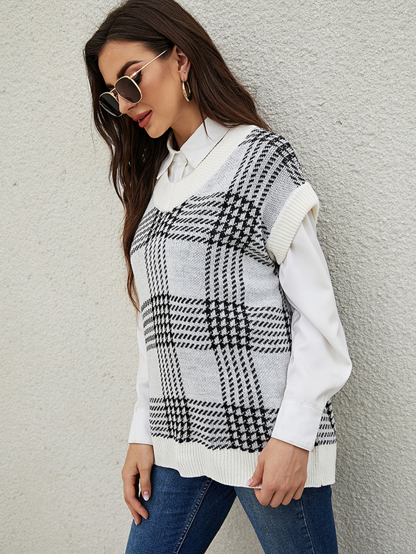 Casual Loose V-neck Sleeveless Checkered Knit Vest Sweater Sai Feel