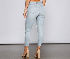 Clara High Rise Distressed Details Skinny Jeans Sai Feel