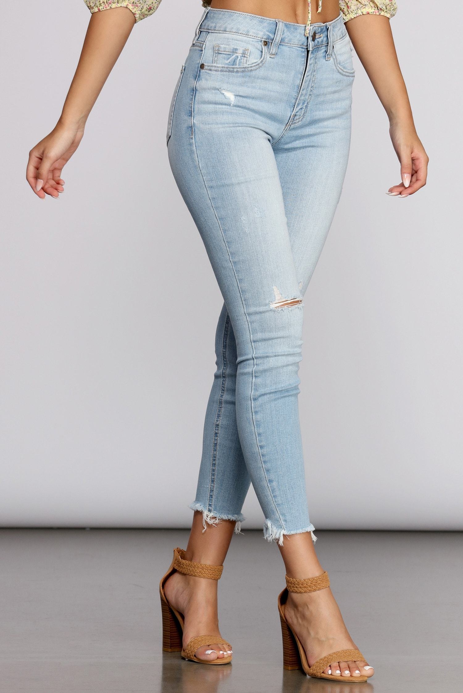 Clara High Rise Frayed Hem Jeans Sai Feel