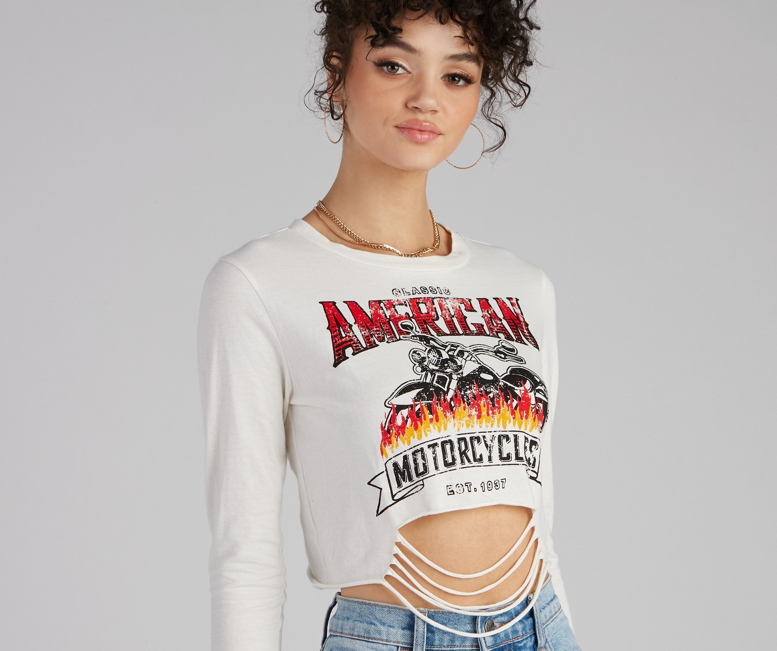 Classic American Slash Graphic Top Sai Feel