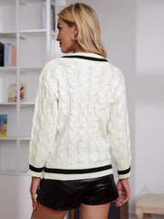 Contrast Color Cable Sweater Sai Feel