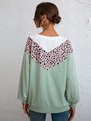 Contrast Leopard Panel Raglan Sleeve Pullover Sai Feel