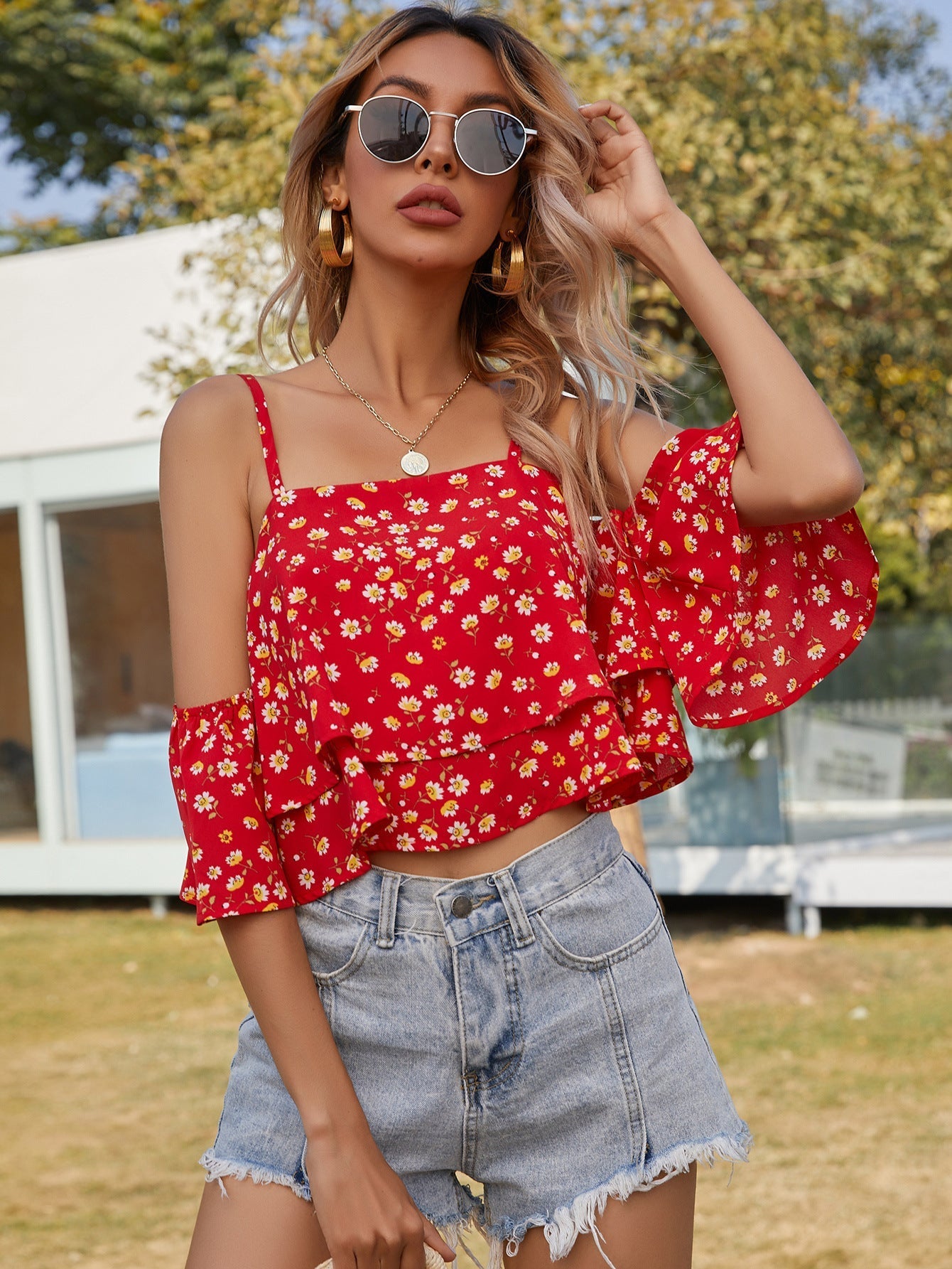 Disty Floral Ruffled Crop Cami Top Sai Feel