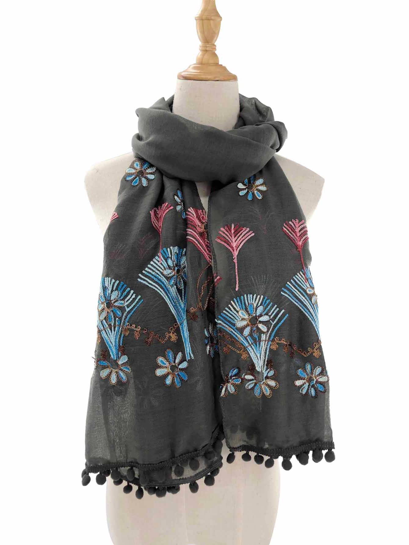 Embroidered flowers ethnic fur ball scarf Sai Feel