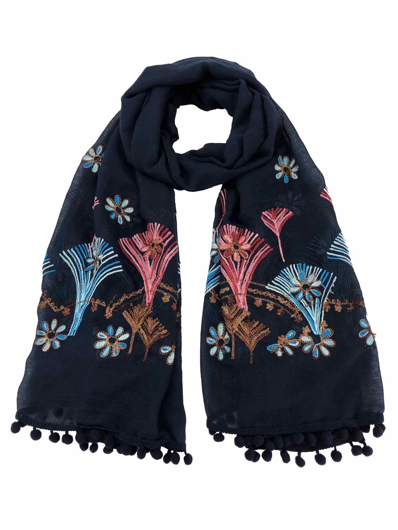 Embroidered flowers ethnic fur ball scarf Sai Feel