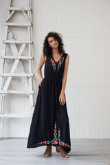 Fashion Women Embroidery BOHO Dress V-neck Sleeveless Split Maxi Holiday Dress Sai Feel