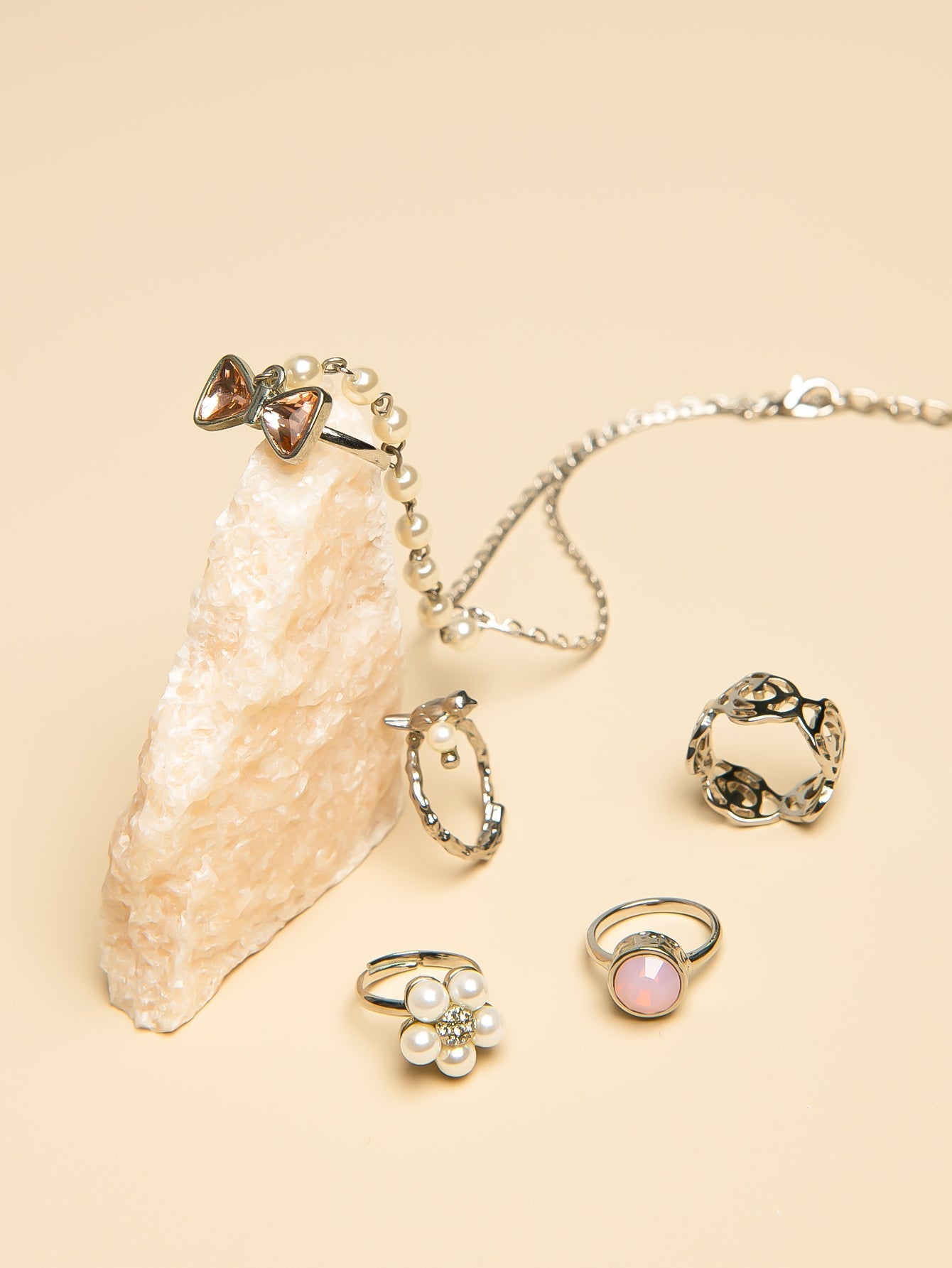 Faux Pearl Bracelet & Sea Animal Rings Giftset Sai Feel