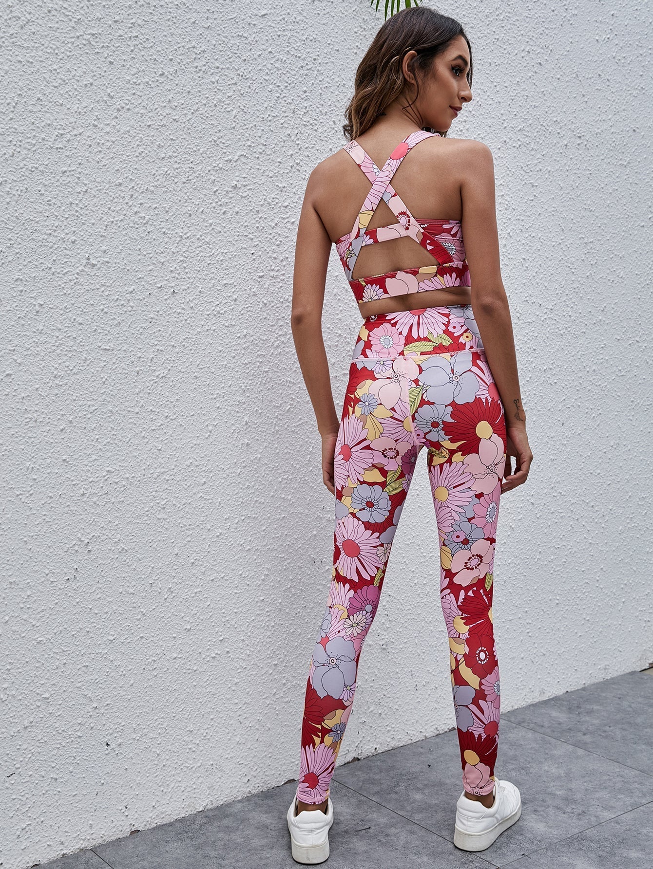 Floral Print Criss Cross Sports Bra And Leggings Sai Feel