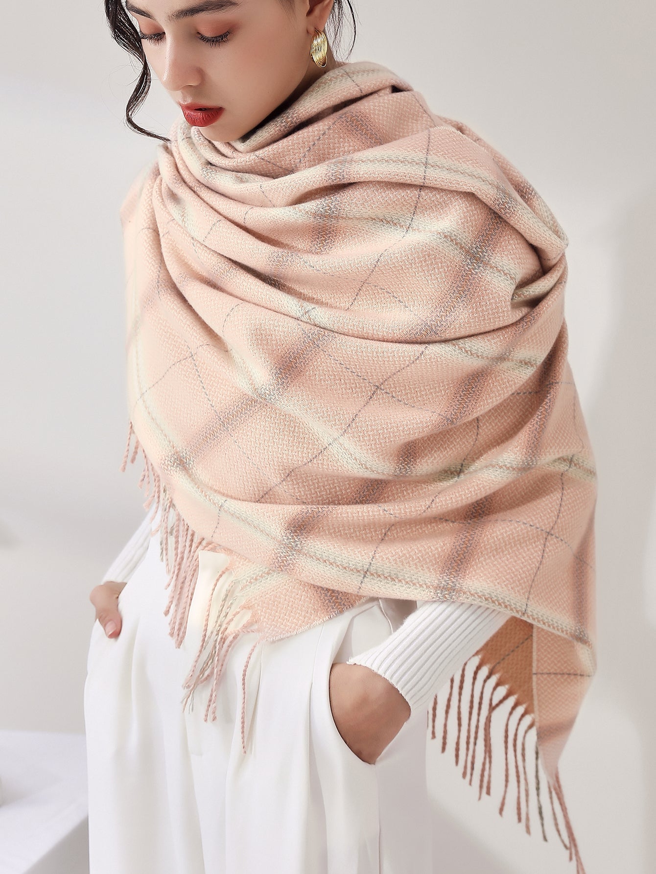 Fringe Hem Plaid Scarf Sai Feel