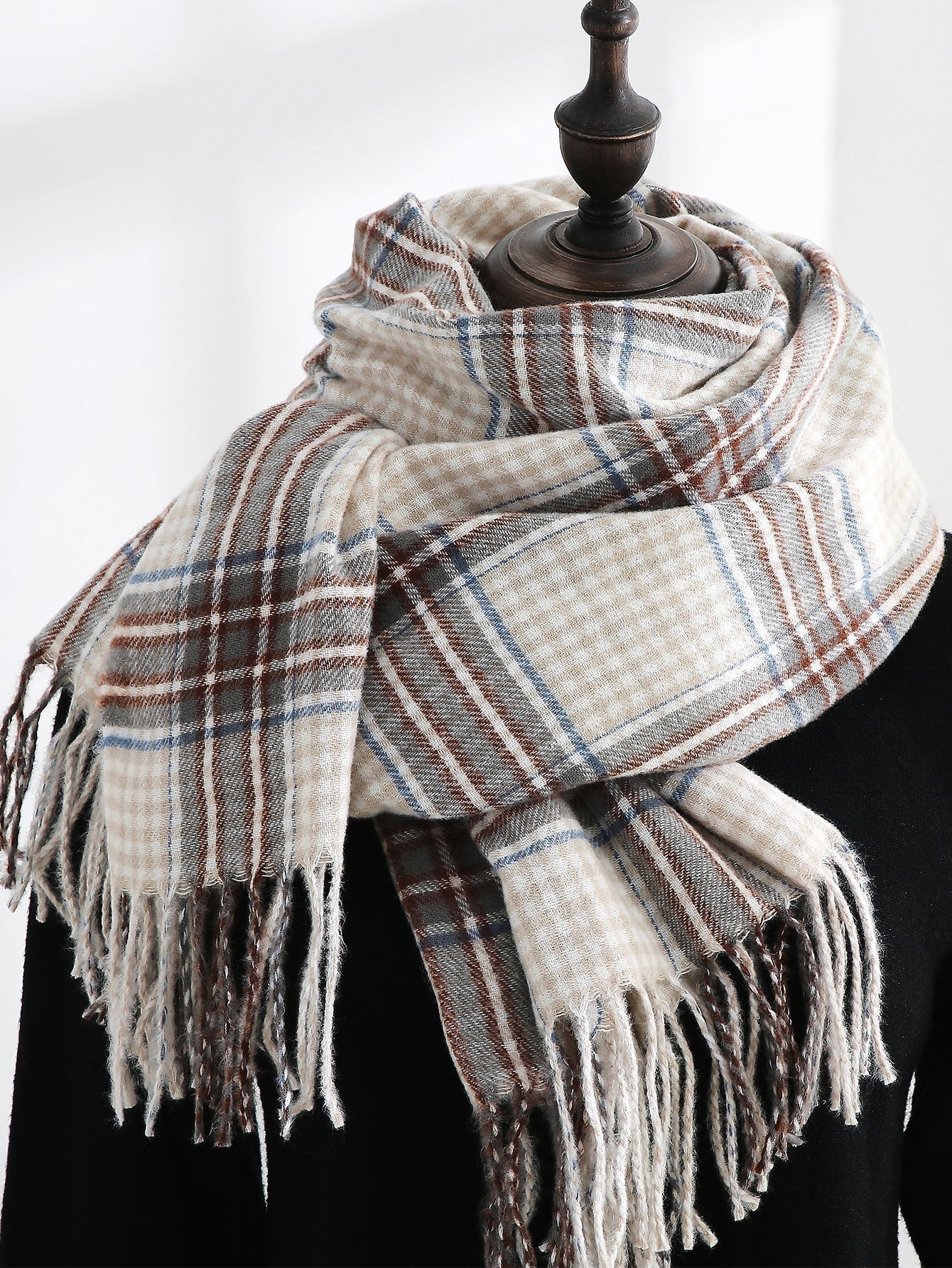 Fringe Hem Plaid Scarf Sai Feel