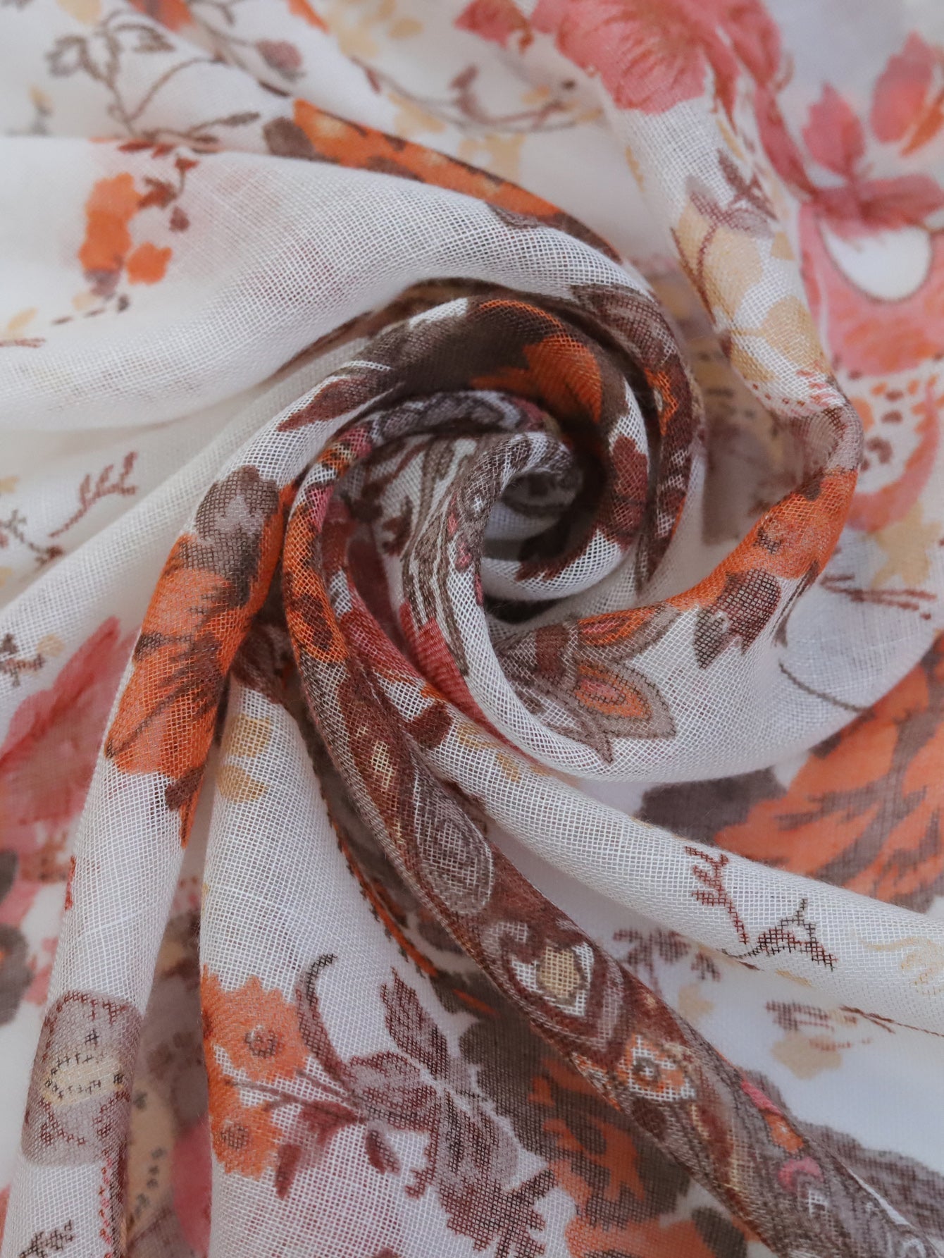 Fringed floral scarf Sai Feel