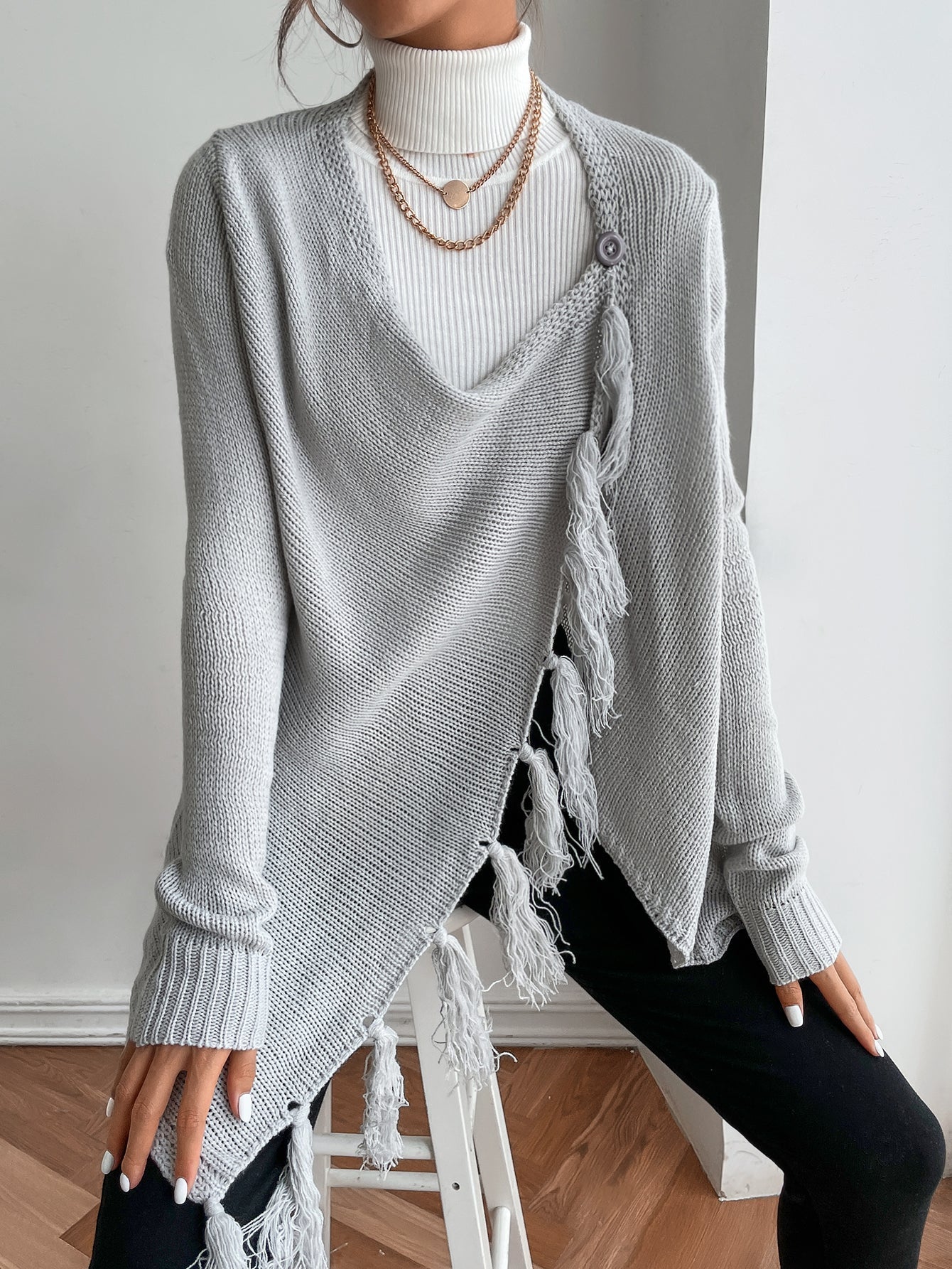 Gray fringed cardigan sweater Sai Feel