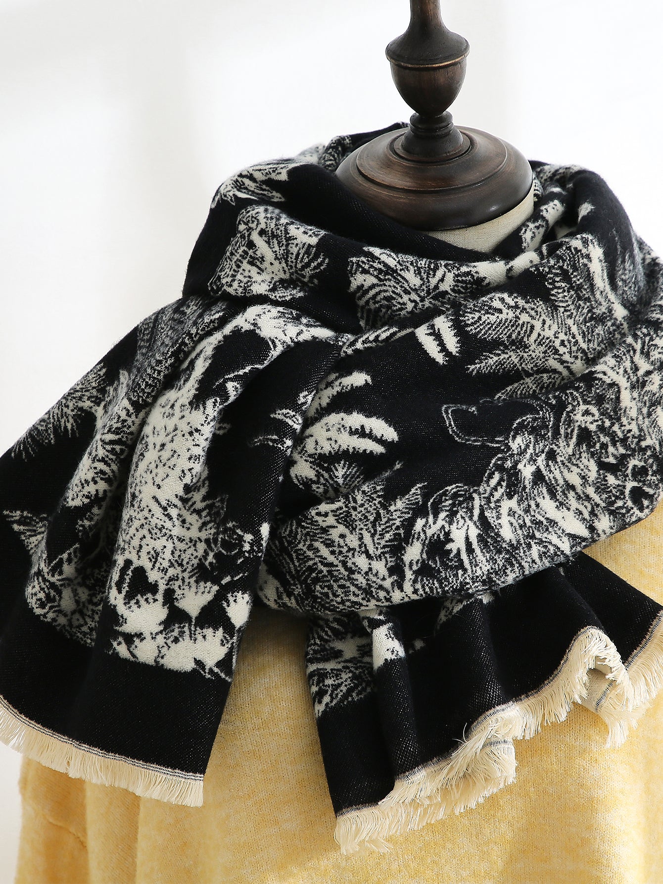 Ink Paint Jacquard Fringe Hem Scarf Sai Feel