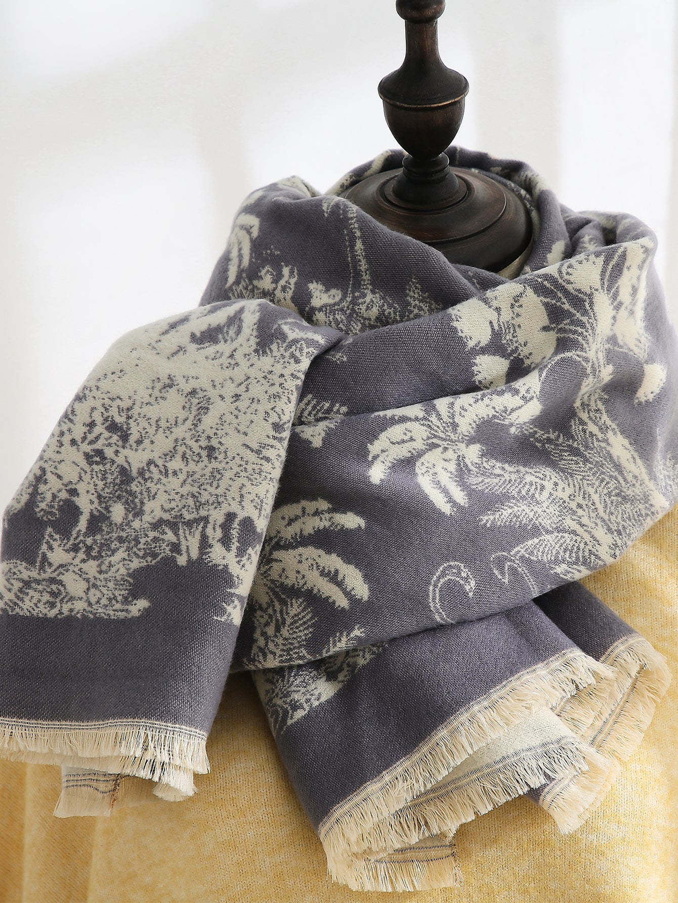 Ink Paint Jacquard Fringe Hem Scarf Sai Feel